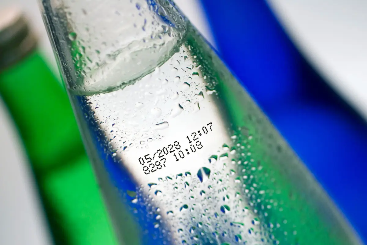 LINX CIJ Codierung auf Glasflaschen