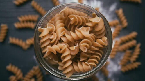 Nudeln auf Insektenbasis