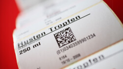 Datamatrix Code und Serialisierung auf Hustentropfen Etikett