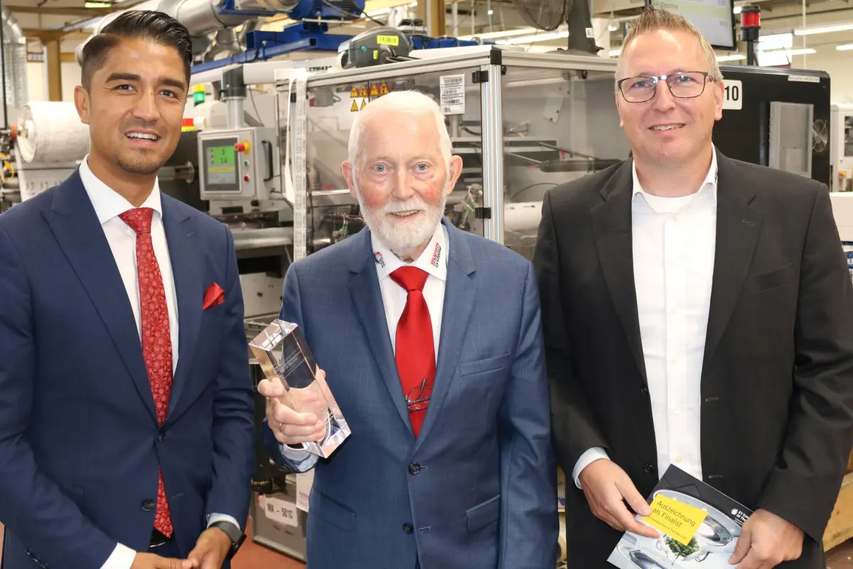 202210 Entrepreneur of the year KhesrauNakam EckhardBluhm VolkerBluhm c Bluhm Systeme