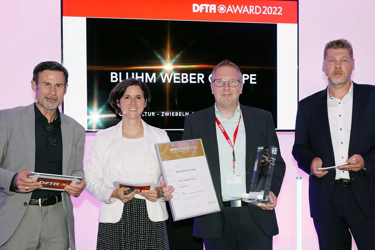 Volker Bluhm nimmt den DFTA Award entgegen (c) DFTA